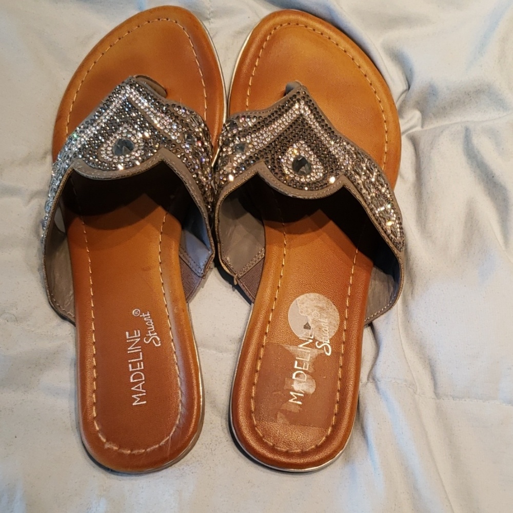 Women's flat flip flop sandals size 7